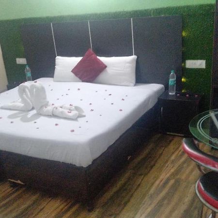 The Palm Tree -Family Stay Amritsar Exterior foto