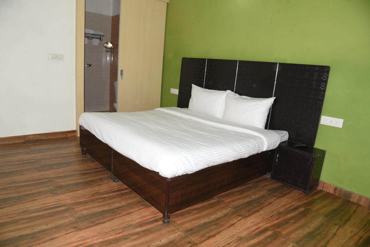 The Palm Tree -Family Stay Amritsar Exterior foto